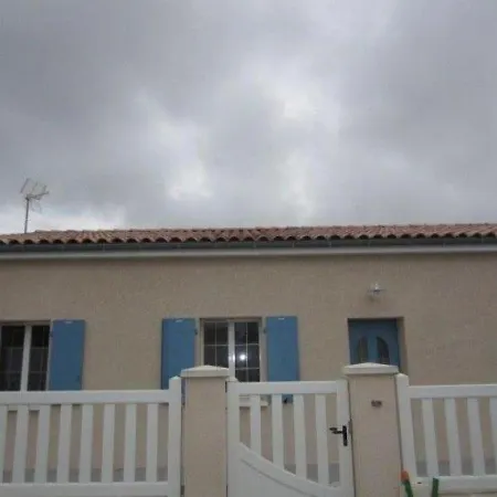 Дом отдыха Maison Saint-georges-de-didonne, 3 Pieces, 6 Personnes - Fr-1-305-773 *